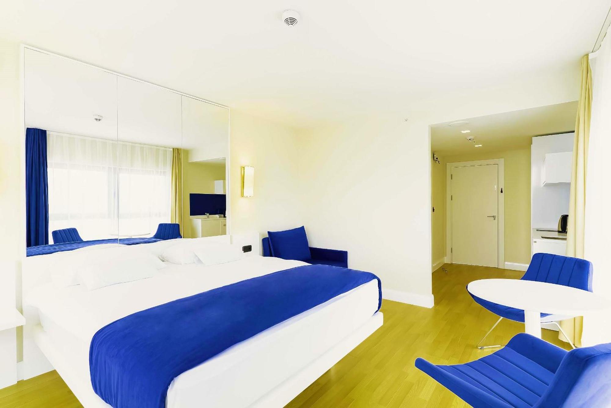 Black Sea Apartment In Orbi City Batumi Luaran gambar