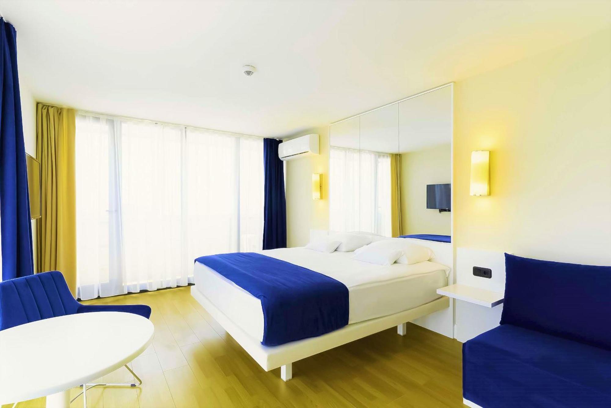 Black Sea Apartment In Orbi City Batumi Luaran gambar